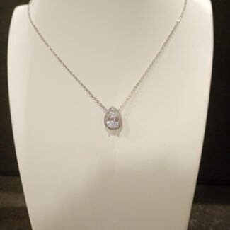 Collana con pendente a goccia